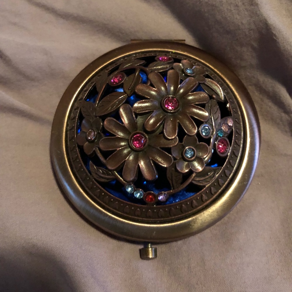 Compact purse mirror